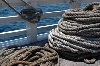 AMI Lombok Ombak Putih sailing ship Gili Nanggu Island ropes 3008x2000