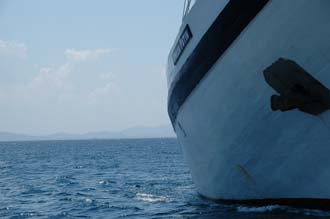 AMI Lombok Ombak Putih sailing ship from sea 12 3008x2000