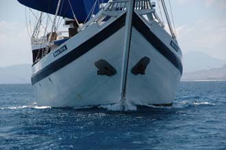 AMI Lombok Ombak Putih sailing ship from sea 9 3008x2000