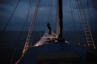 AMI Lombok Senggigi Ombak Putih sailing ship at dawn 1 3008x2000